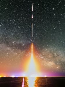 Preview wallpaper rocket, light, sky