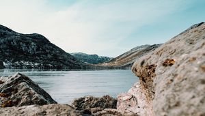 Preview wallpaper rocks, blocks, lake, horizon