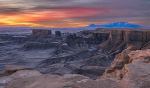 Preview wallpaper rocks, canyon, relief, nature, sunrise