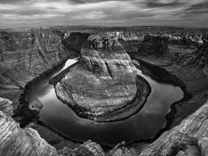 Preview wallpaper rocks, canyon, water, black and white, nature