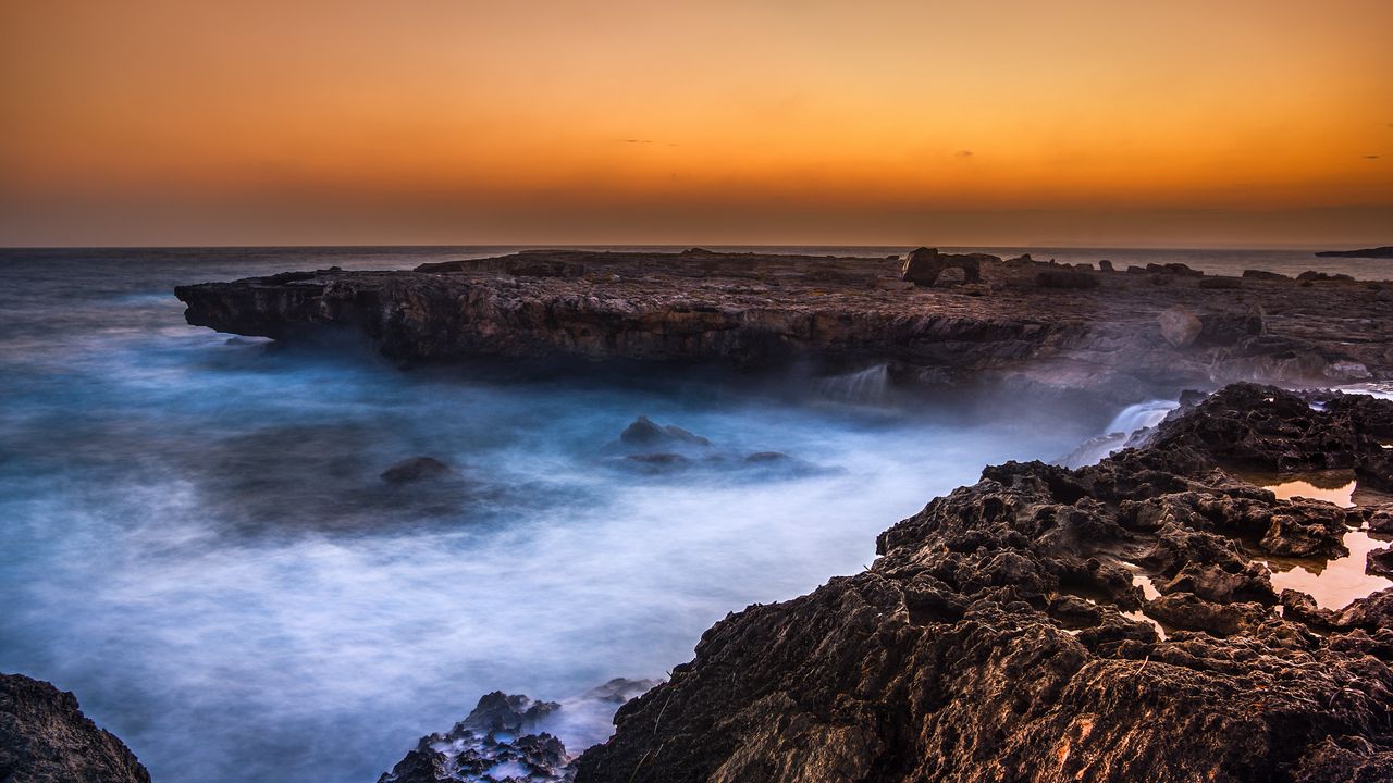 Wallpaper rocks, cliff, sunset, horizon, fog