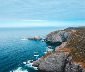 Preview wallpaper rocks, cliff, surf, sea, foam