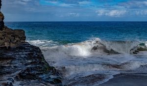 Preview wallpaper rocks, coast, surf, waves, sea