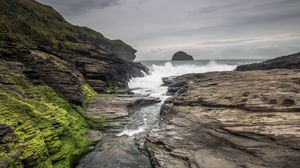 Preview wallpaper rocks, moss, sea, water, nature