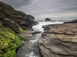 Preview wallpaper rocks, moss, sea, water, nature