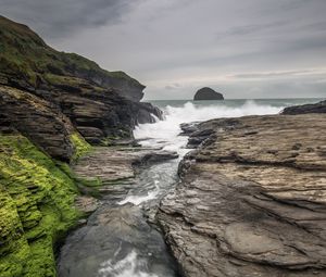 Preview wallpaper rocks, moss, sea, water, nature