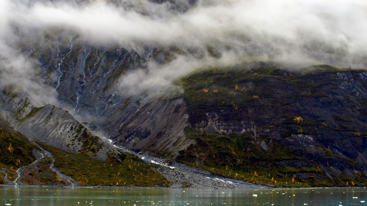 Wallpaper rocks, mountains, river, fog, grass