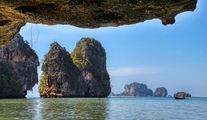 Preview wallpaper rocks, sea, grass, view, nature