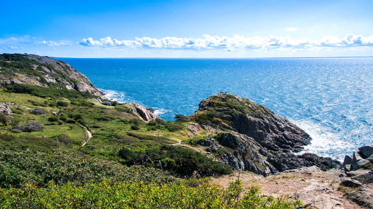 Wallpaper rocks, sea, horizon, bushes, clouds