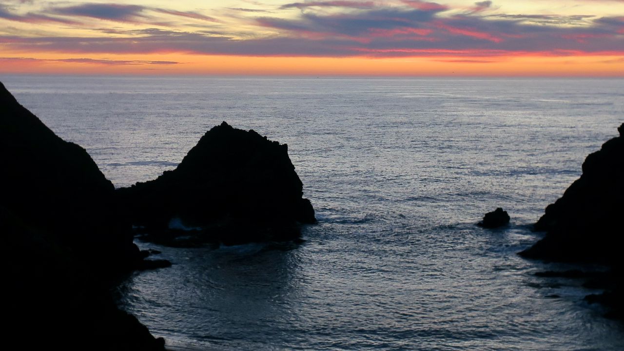 Wallpaper rocks, sea, horizon, twilight hd, picture, image