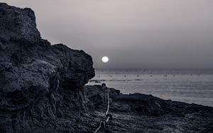 Preview wallpaper rocks, sea, moon, bw