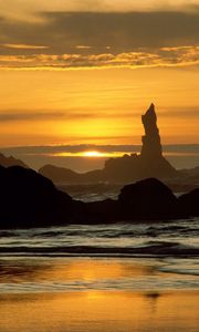 Preview wallpaper rocks, sea, sand, oregon, decline, sky, beach