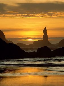 Preview wallpaper rocks, sea, sand, oregon, decline, sky, beach