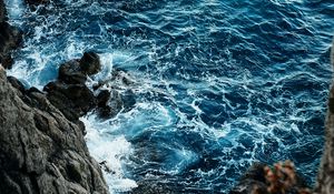 Preview wallpaper rocks, spray, surf, waves