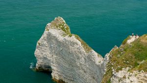 Preview wallpaper rocks, water, beach, grass, nature
