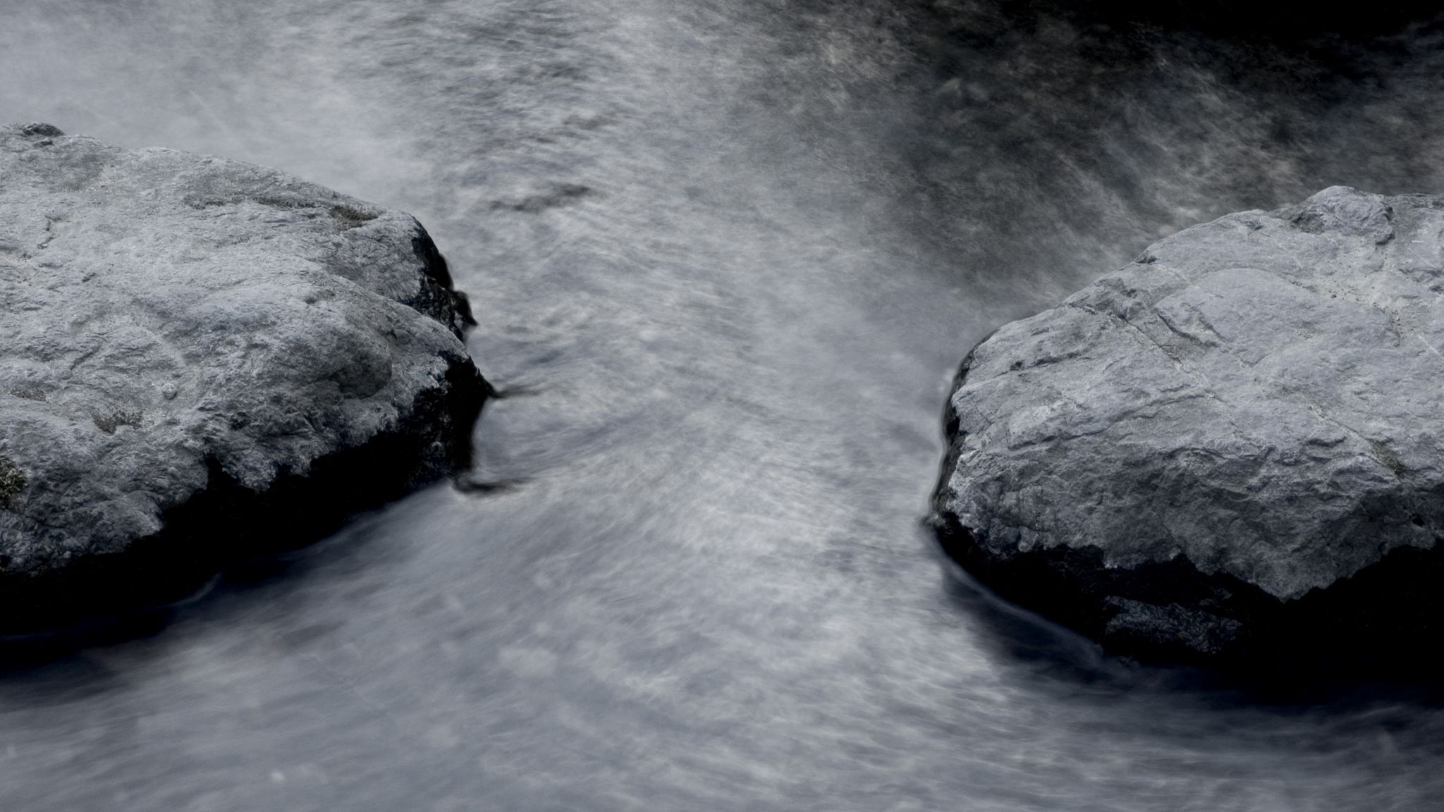 2048x1152 Wallpaper rocks, water, river, gray