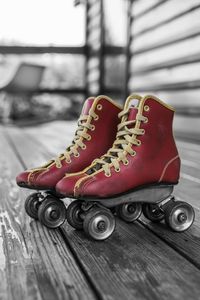 Preview wallpaper rollers, skates, retro, red