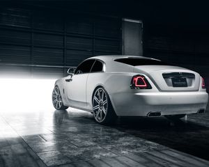 Preview wallpaper rolls royce, wraith, white, rear view