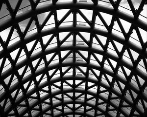 Preview wallpaper roof, lines, intersections, triangles, black and white