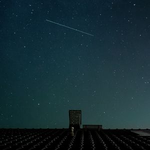 Preview wallpaper roof, starry sky, night, stars, dark, chimney