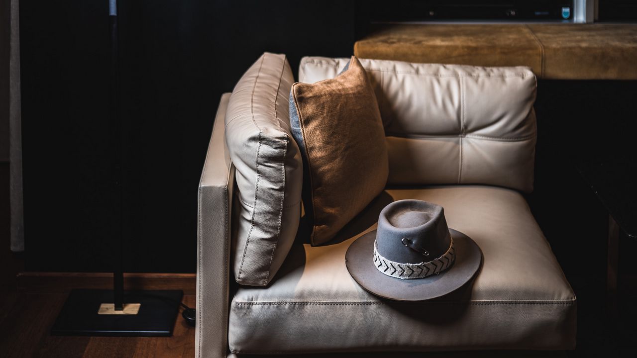 Wallpaper room, interior, chair, hat