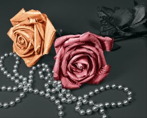 Preview wallpaper rose, beads, decoration