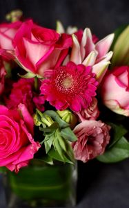 Preview wallpaper rose, gerbera, flowers, buds, bouquet, glass, composition