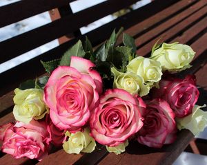 Preview wallpaper roses, bouquet, bench, buds