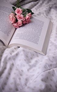 Preview wallpaper roses, bouquet, book, flowers, cloth