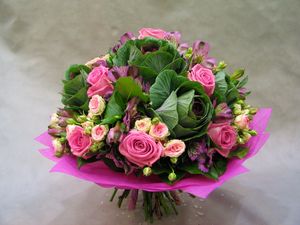Preview wallpaper roses, bouquet, decoration, leaves, beauty