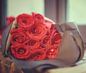 Preview wallpaper roses, bouquet, drops