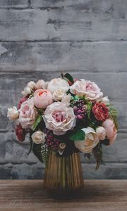 Preview wallpaper roses, bouquet, flowers, vase