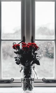 Preview wallpaper roses, bouquet, vase, window