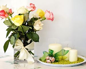 Preview wallpaper roses, bouquet, vase, candle, composition