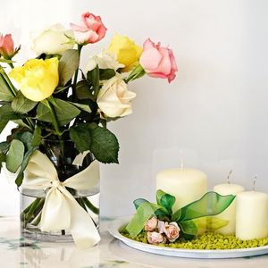 Preview wallpaper roses, bouquet, vase, candle, composition