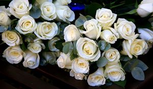 Preview wallpaper roses, bouquets, flowers, white, beautiful