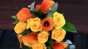 Preview wallpaper roses, calla lilies, flowers, flower, leaves, beautifully