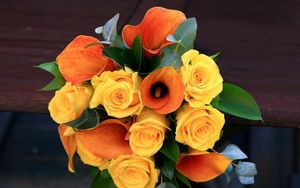 Preview wallpaper roses, calla lilies, flowers, flower, leaves, beautifully