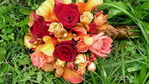 Preview wallpaper roses, calla lilies, orchids, flowers, flower, grass