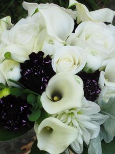 Preview wallpaper roses, calla lilies, white, flowers, bouquets, composition