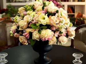 Preview wallpaper roses, chrysanthemums, flowers, bouquet, vase, table