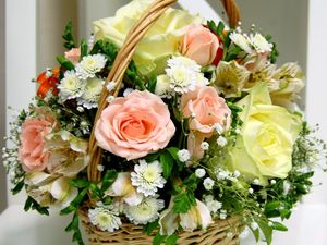 Preview wallpaper roses, chrysanthemums, gypsophila, basket, beautiful