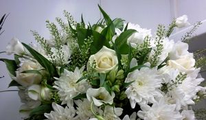 Preview wallpaper roses, chrysanthemums, white, flowers, bouquet