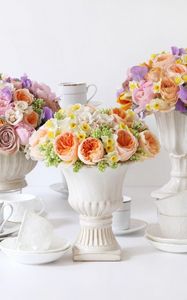 Preview wallpaper roses, daffodils, ranunkulyus, flowers, bouquets, vases, porcelain