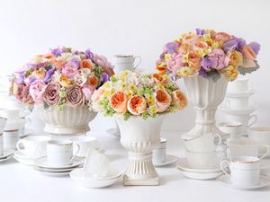 Preview wallpaper roses, daffodils, ranunkulyus, flowers, bouquets, vases, porcelain