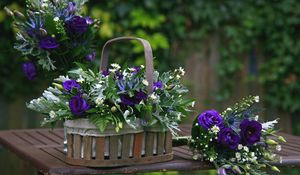 Preview wallpaper roses, daisies, flowers, basket, table, green, composition