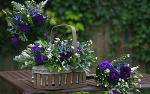 Preview wallpaper roses, daisies, flowers, basket, table, green, composition