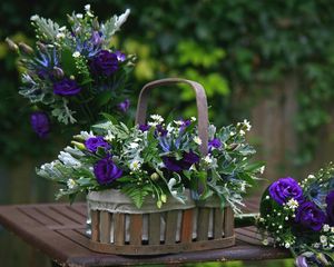 Preview wallpaper roses, daisies, flowers, basket, table, green, composition