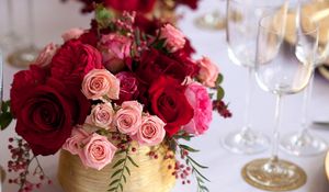 Preview wallpaper roses, design, berries, wine glasses, table