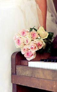 Preview wallpaper roses, flowers, bouquet, piano, music, bride